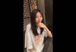 阳冮牛仔抖阴：揭秘抖音背后的热门牛仔时尚潮流