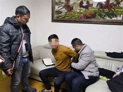 抖阴App使用警告：未满18岁用户请注意风险
