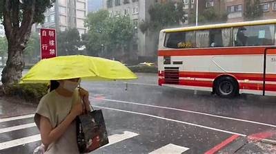 台湾阴雨天气影响出行与旅游，如何应对？