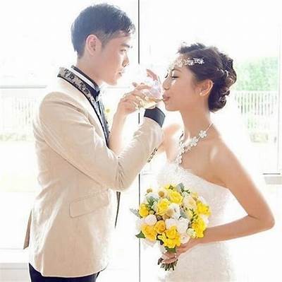 探秘抖音阴婚特征：传统与现代的结合与冲突